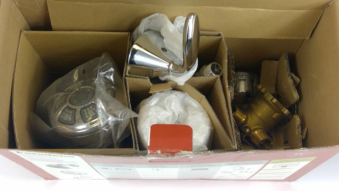 Bargainwizz Price Pfister Single Handle Tub & Shower Faucet 2 Bargainwizz Price Pfister Single Handle Tub & Shower Faucet